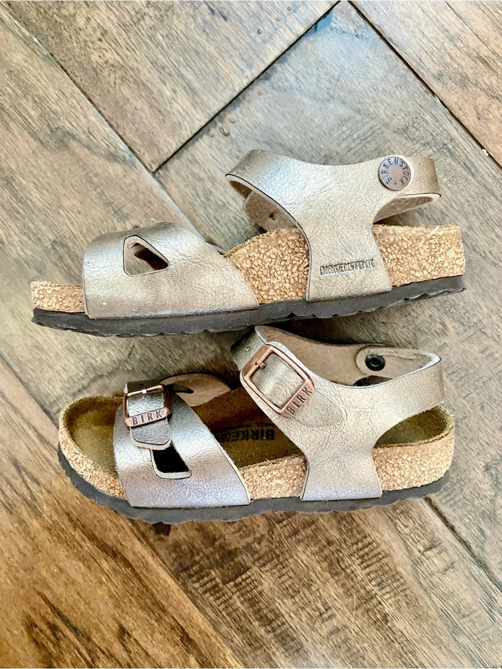 Birkenstock selling pair